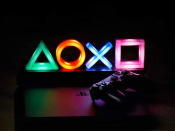 Lámpara de diseño con luz de ambiente para Sony PlayStation